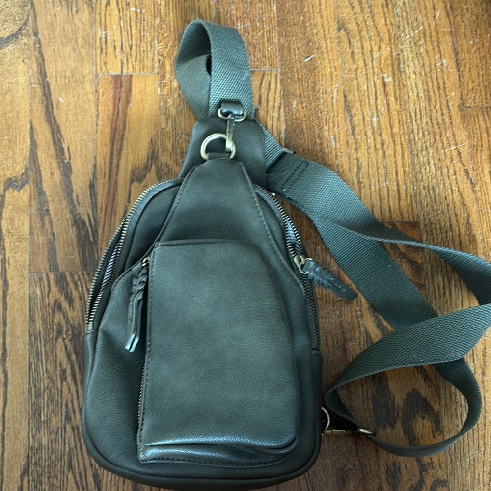 Wendall Sling Backpack